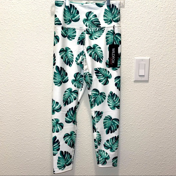 New WildFox White & Green Tropical Contender Compression Ankle Leggings Size M - Picture 4 of 6